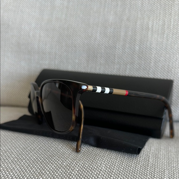 Burberry Tortoiseshell Sunglasses - Picture 1 of 3